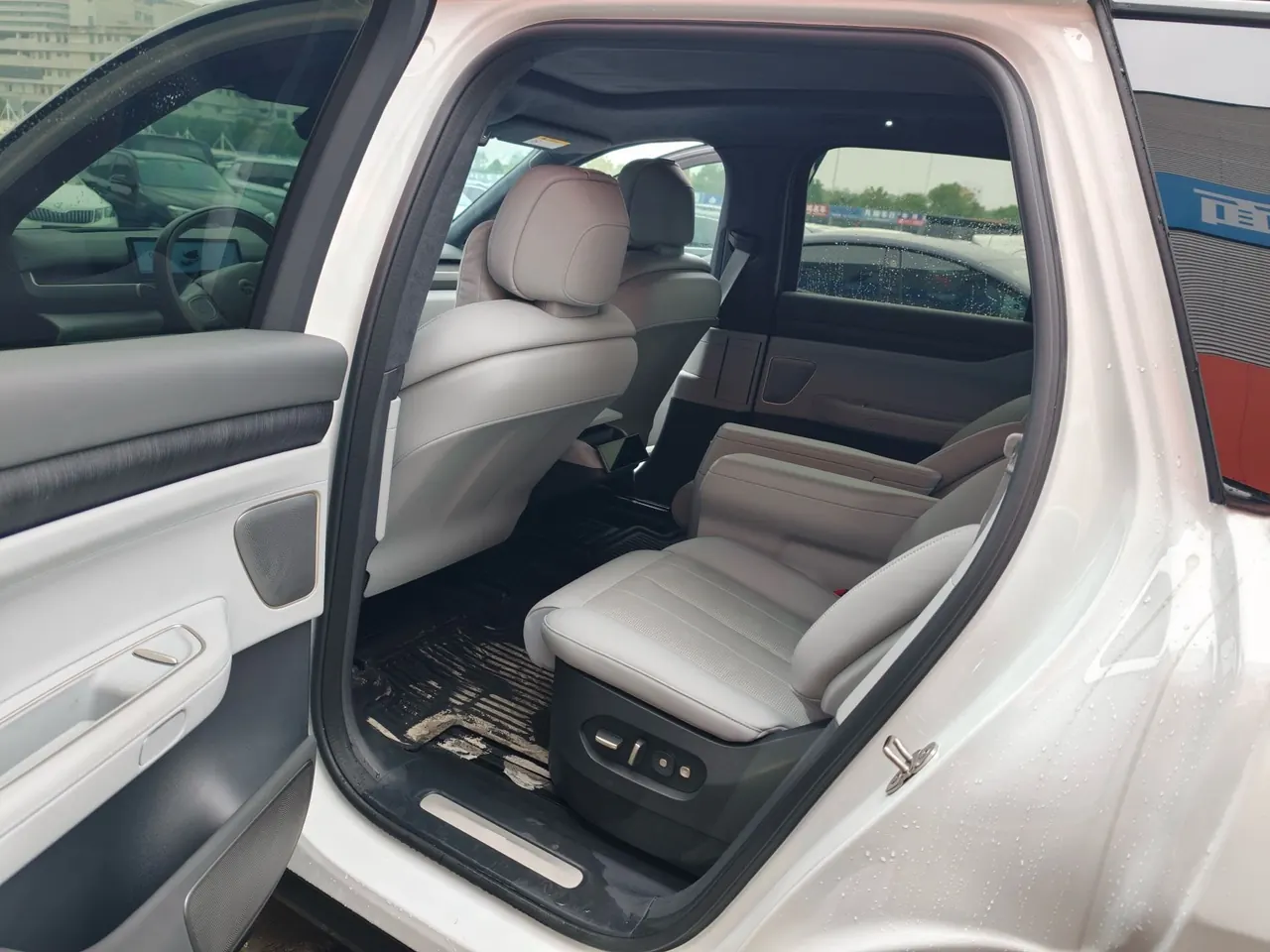 NIO 2024 ES 8 100kWh automatic gear 5