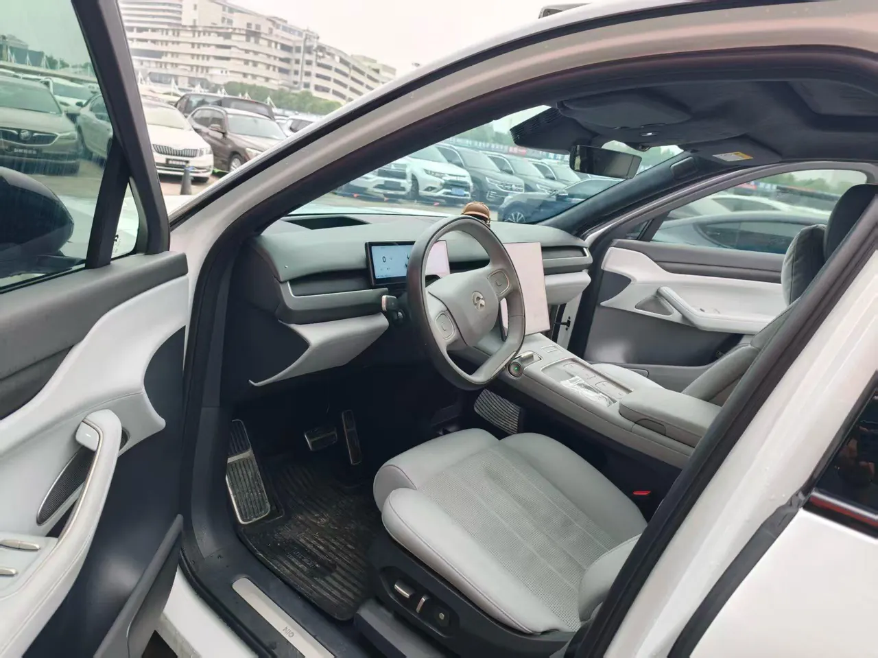 NIO 2024 ES 8 100kWh automatic gear 6