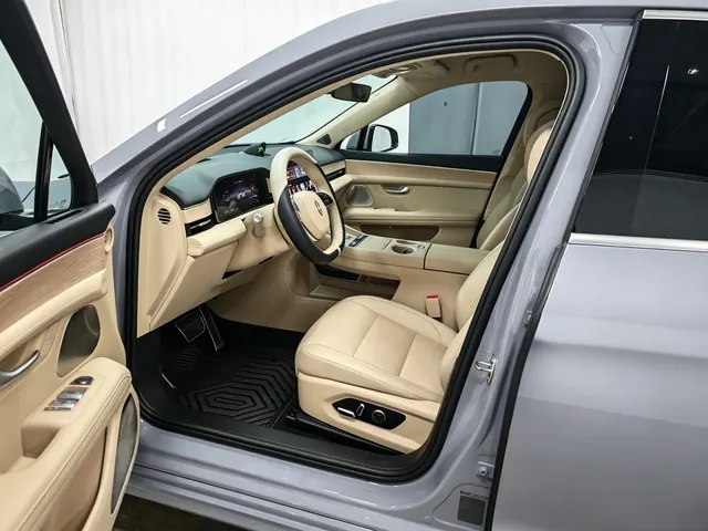 AITO 2025 AITO M5 extended-range Ultra rear-drive automatic gear 8