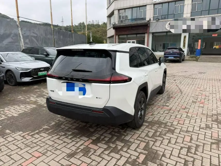 Toyota 2026 RAV4 Rongfang Double Engine 2.0 Stepless Two-Drive Elite Automatic Gear 4