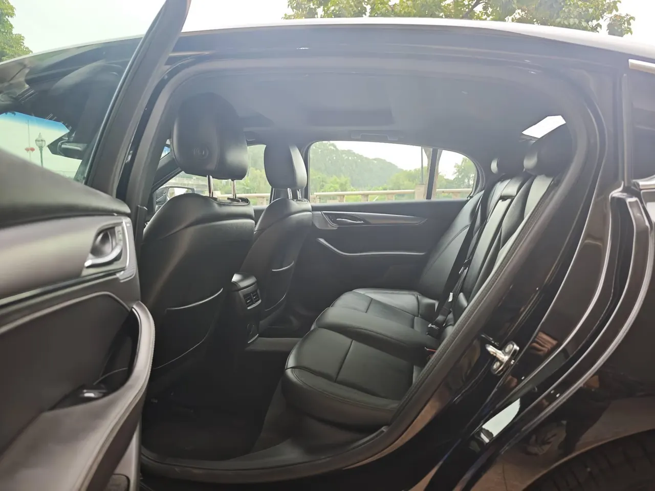 Cadillac 2022 CT5 2.0T 28T luxury automatic gear 4