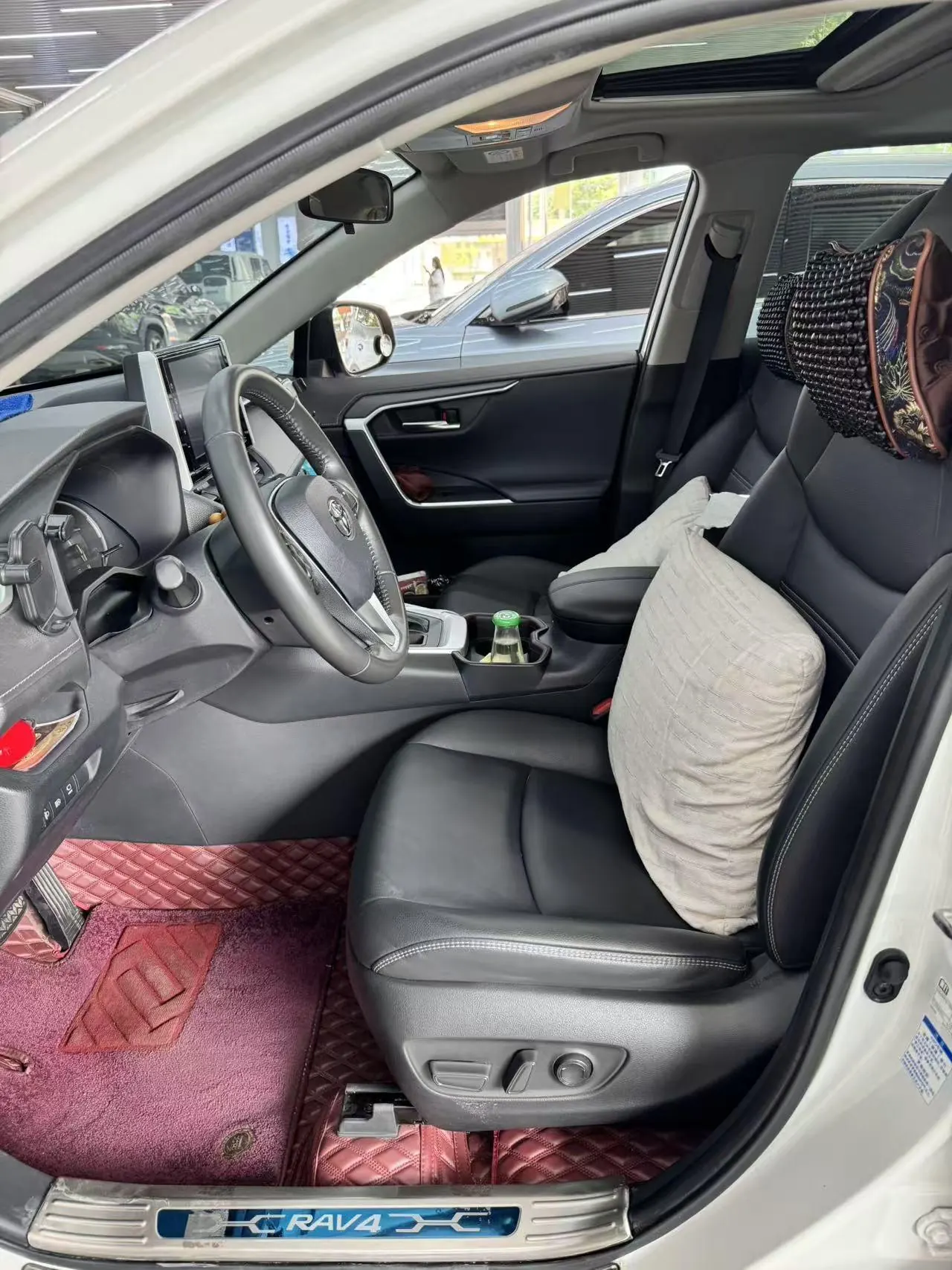 Toyota 2020 RAV4 Rongfeng 2.0 Stepless Four-wheel Drive Fashion Edition PLUS Automatic Gear 7
