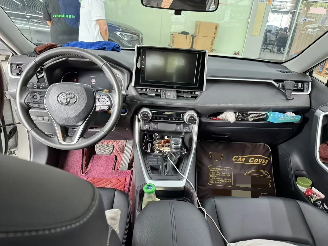 Toyota 2020 RAV4 Rongfeng 2.0 Stepless Four-wheel Drive Fashion Edition PLUS Automatic Gear 9