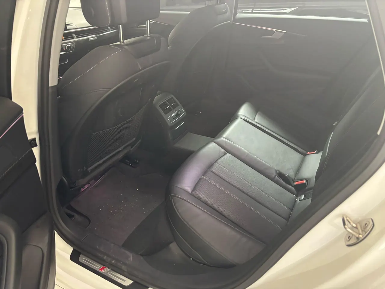 Audi 2020 A4L 2.0TFSI 40TFSI Deluxe Dynamic Automatic 4