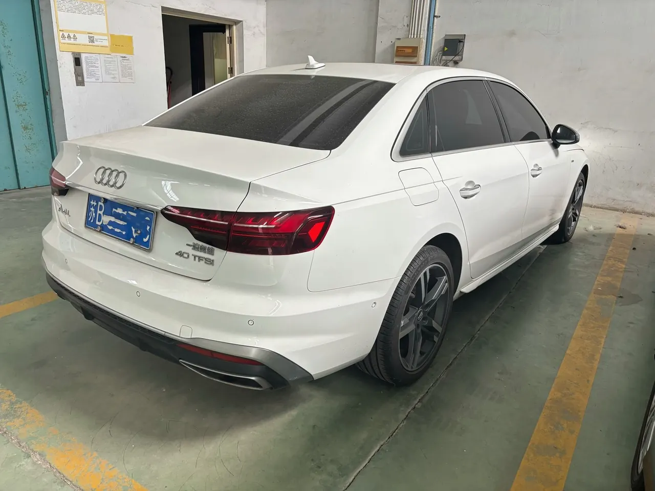 Audi 2020 A4L 2.0TFSI 40TFSI Deluxe Dynamic Automatic 6