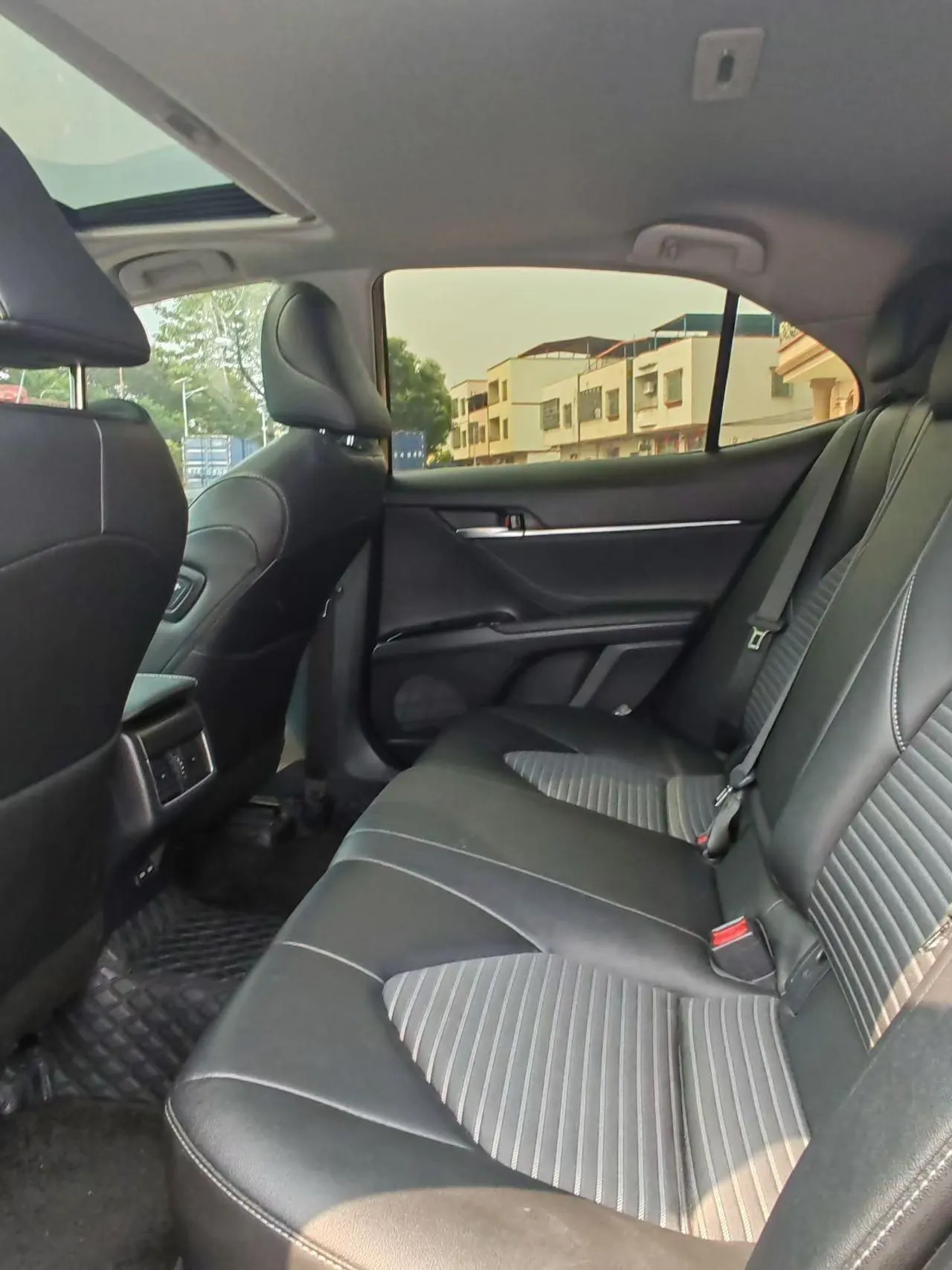 Toyota 2022 Camry 2.0S Stepless Knight Edition Automatic Gear 6