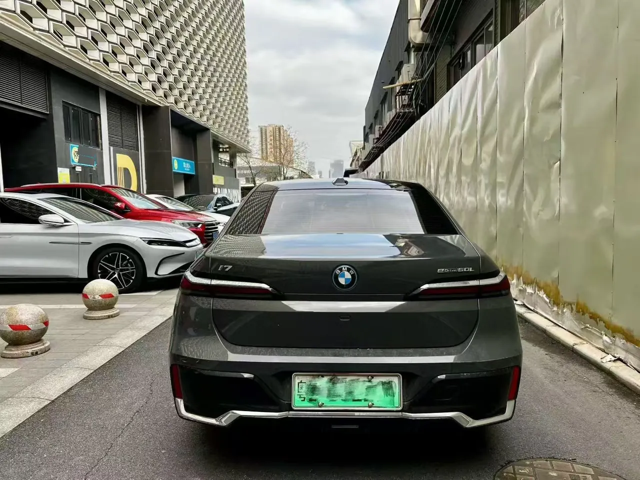BMW i7 (Imported) 2023 i7 eDrive50L Leading M Sports Suit Automatic Gear 8