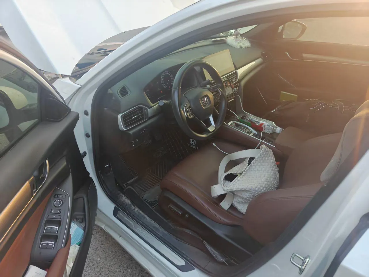 Honda INSPIRE (Yingshi Pai) 2022 INSPIRE Hybrid 2.0 Stepless Sharp and Jingya Edition Automatic Gear 5