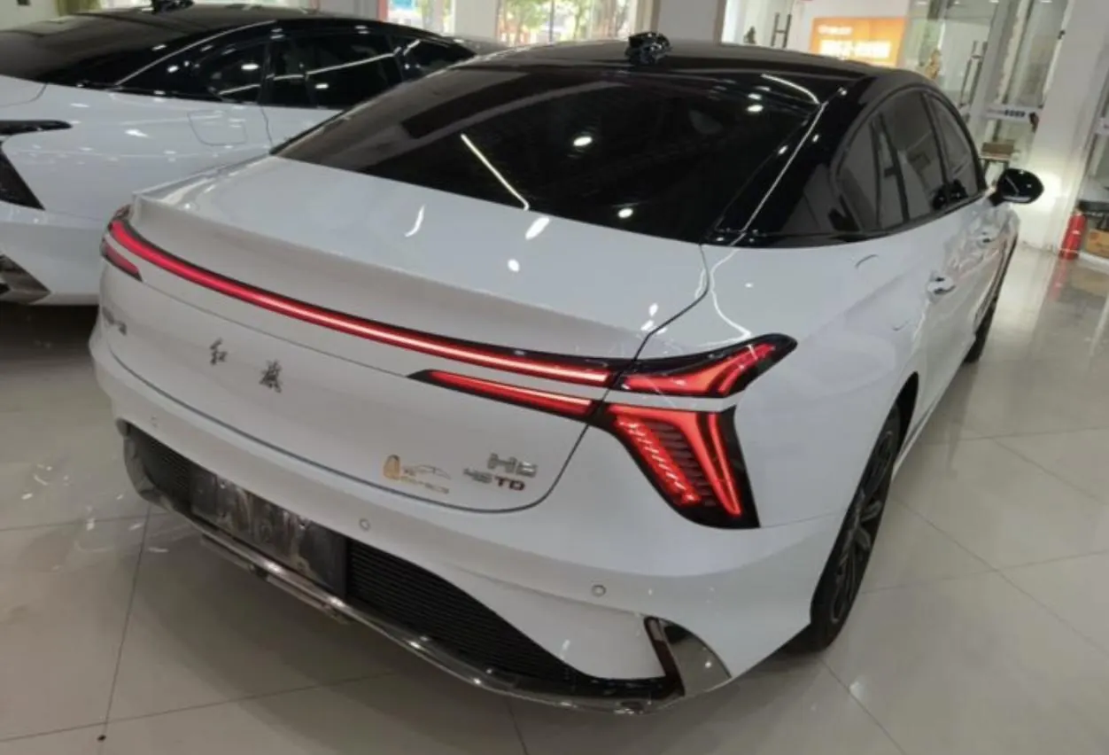 HongQi 2023 H6 2.0T Zhishang Edition Automatic Gear 4