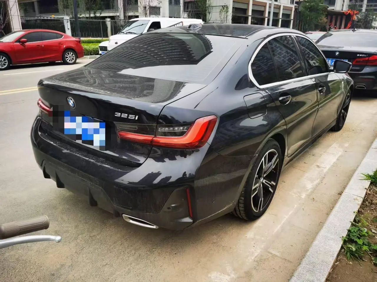 BMW 3 Series 2024 325i 2.0T M Sports Suit Automatic Gear 3