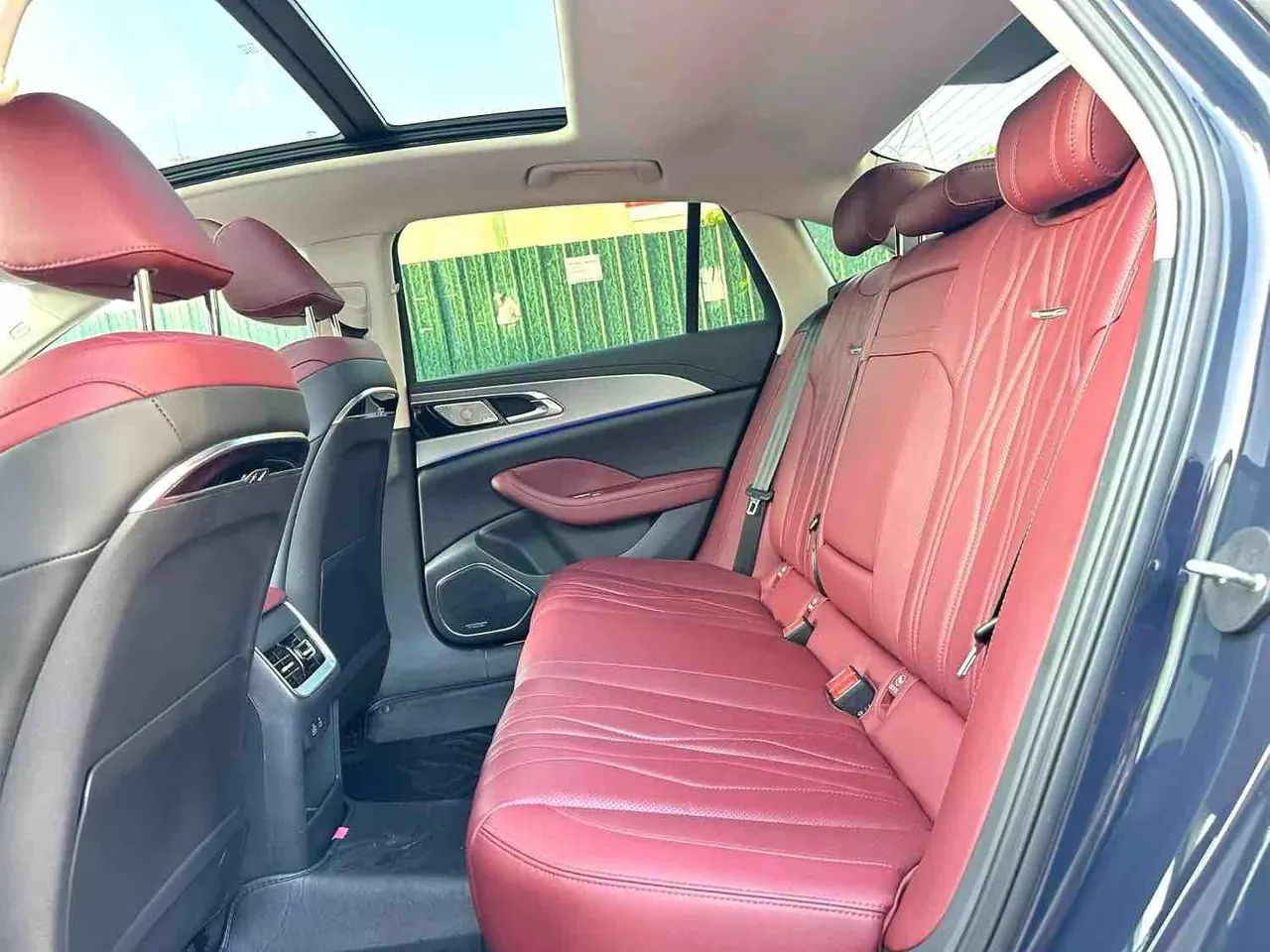 HongQi 2023 H5 2.0T Zhilian Qi Chang Edition Automatic Gear 3