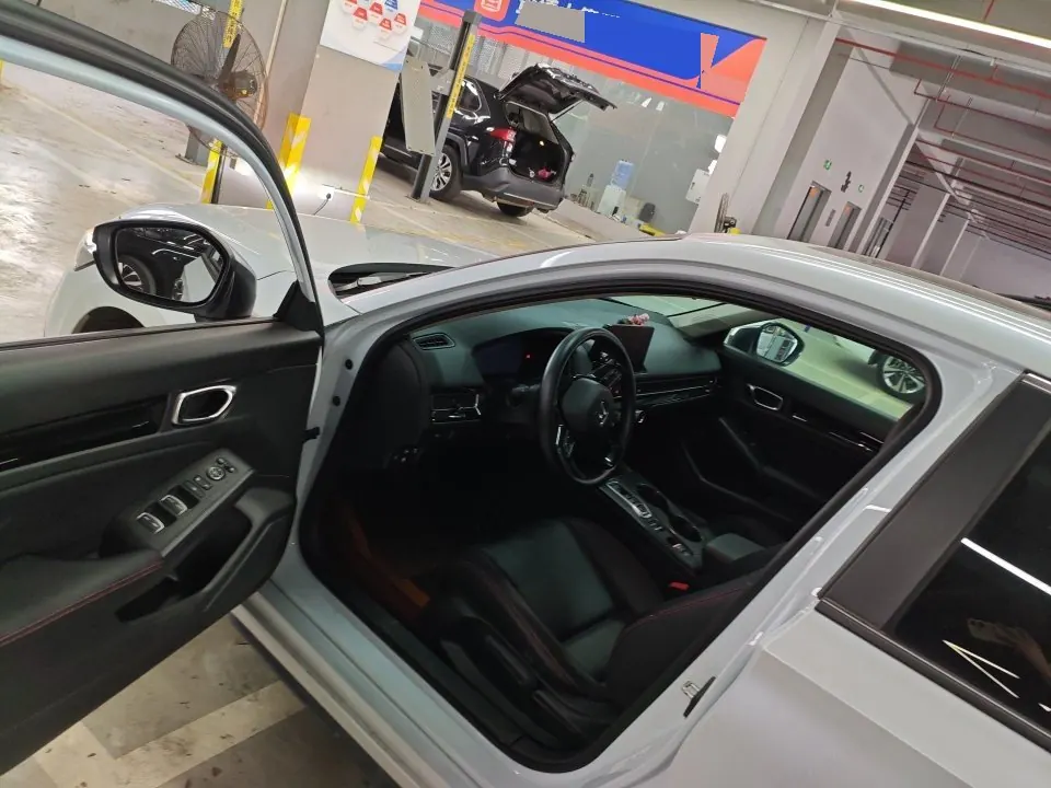 Honda 2023 Civic Hatchback e:HEV 2.0 Stepless Extremely Obsidian Automatic Gear 7