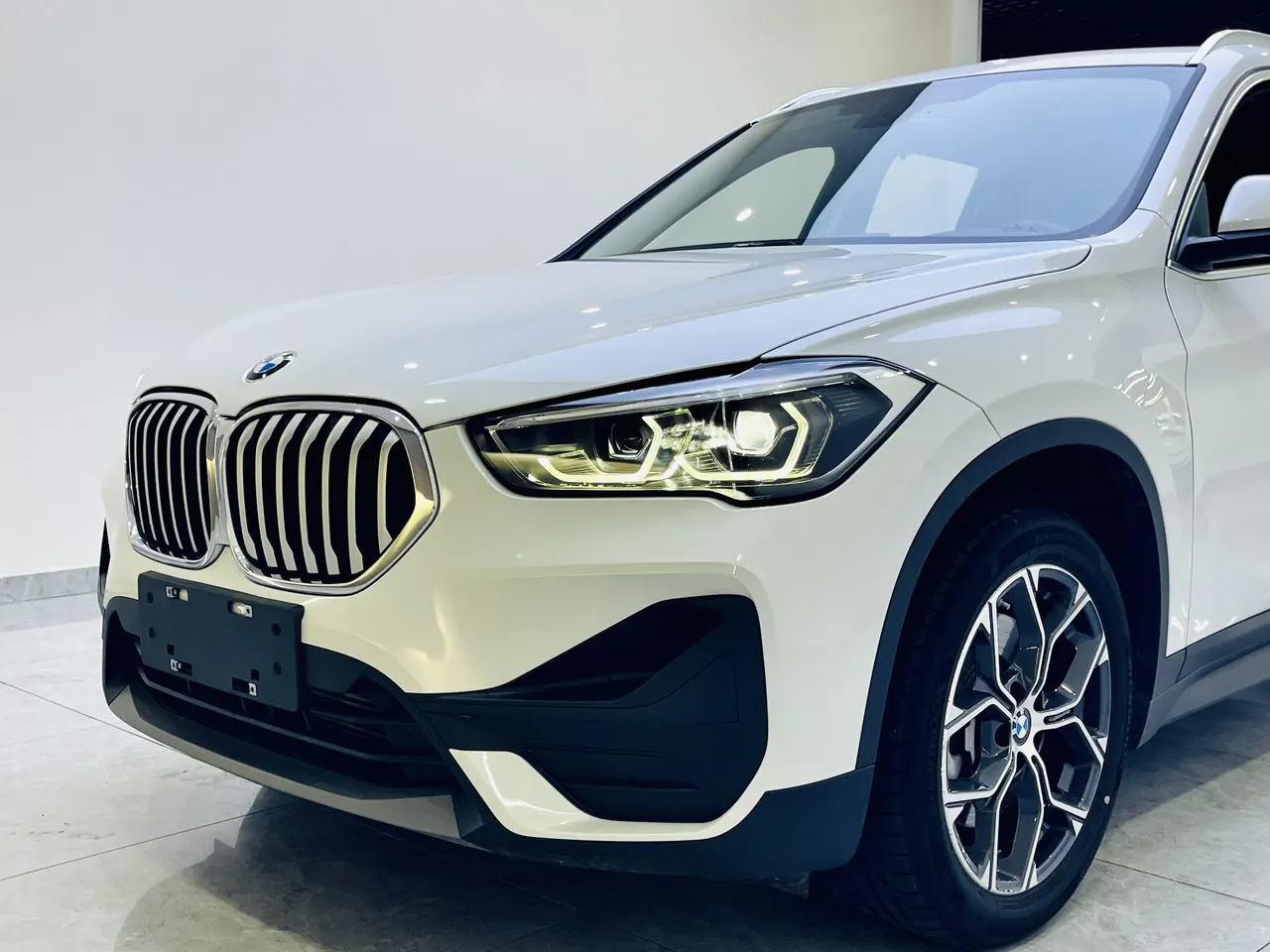 BMW 2022 X1 sDrive25Li 2.0T Leading Automatic Gear 12