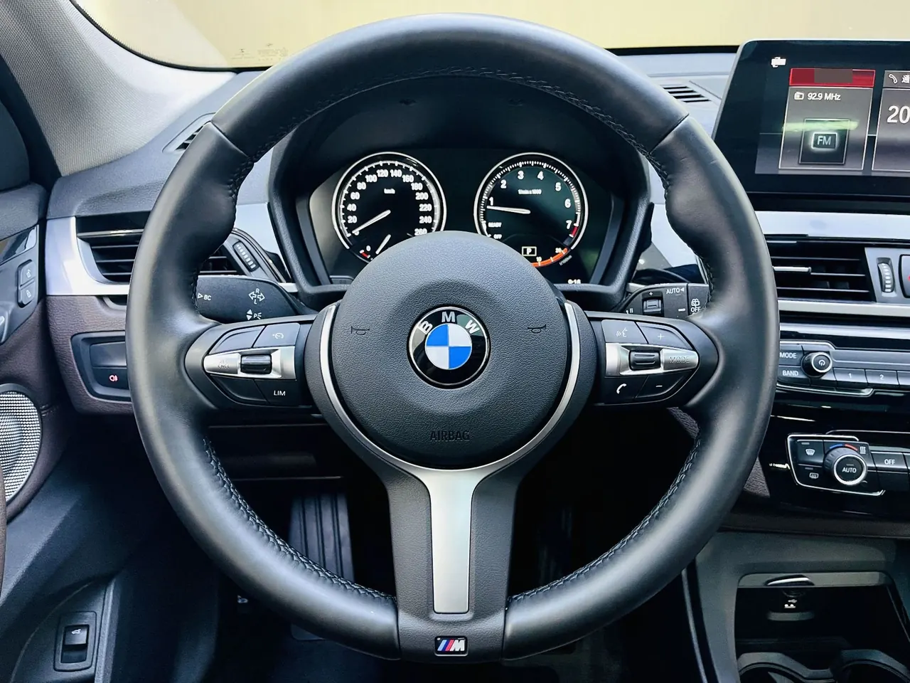 BMW 2022 X1 sDrive25Li 2.0T Leading Automatic Gear 6