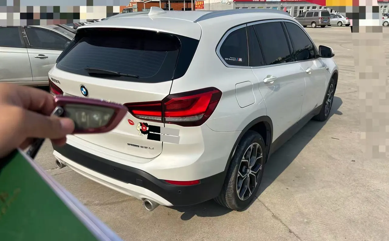 BMW 2022 X1 sDrive25Li 2.0T Leading Automatic Gear 4