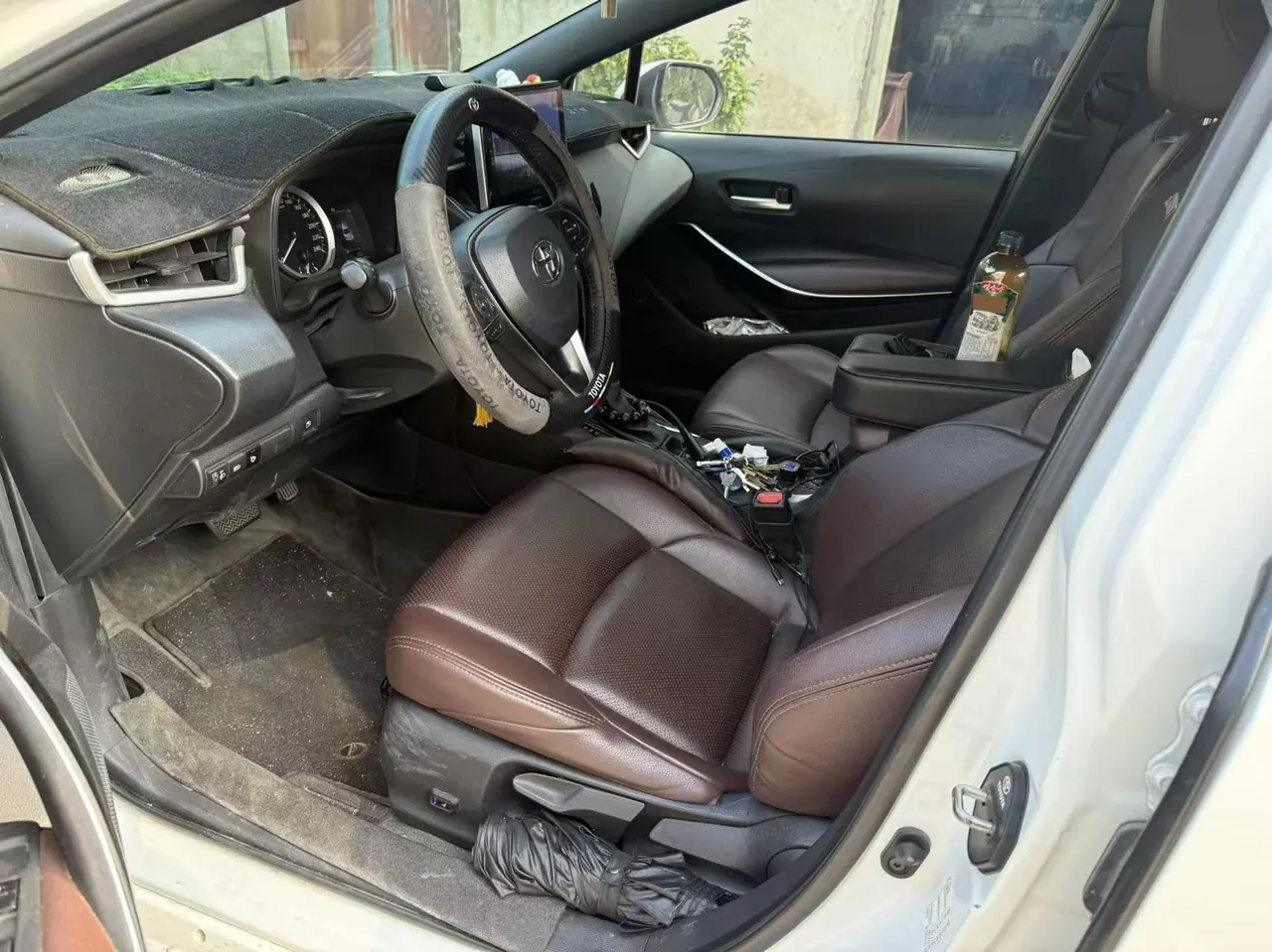 Toyota 2022 Lei Ling Shuangqing 1.8H Stepless Leading Edition Automatic Gear 5