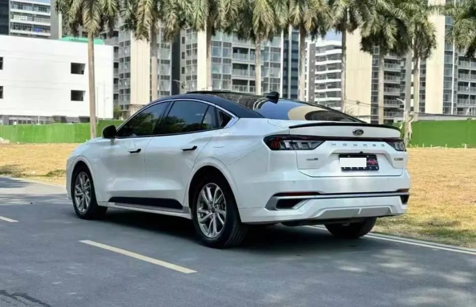 Ford 2023 Mondeo 2.0T EcoBoost 245 luxury automatic gear 2