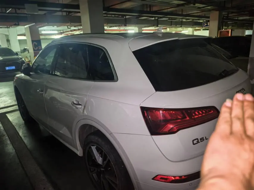 Audi 2020 Q5L 2.0TFSI 45TFSI exclusive fashion automatic 2