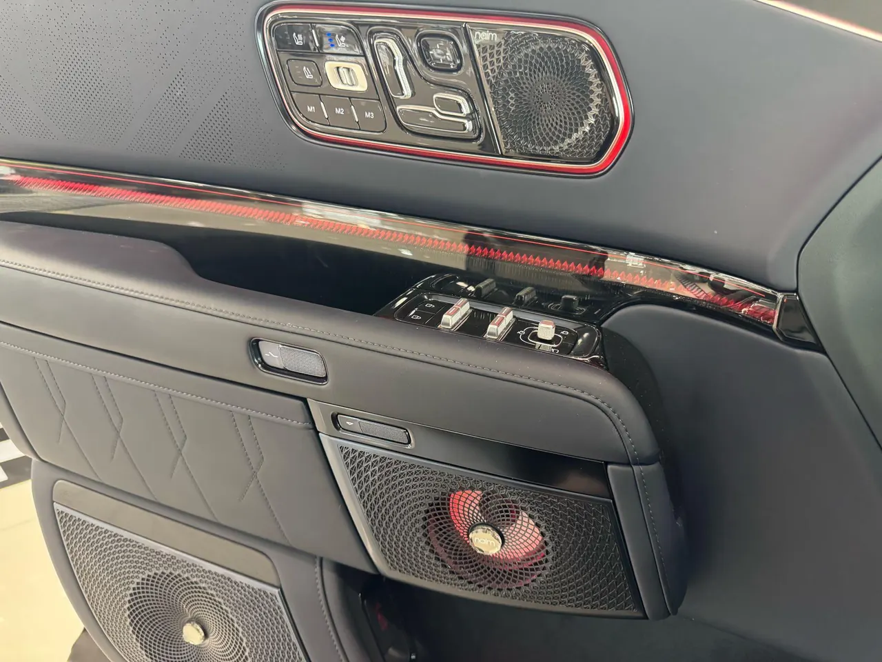 Zeekr 2025 Zeekr 9X 2.0T Ultra Edition 70kWh Automatic Gear 4