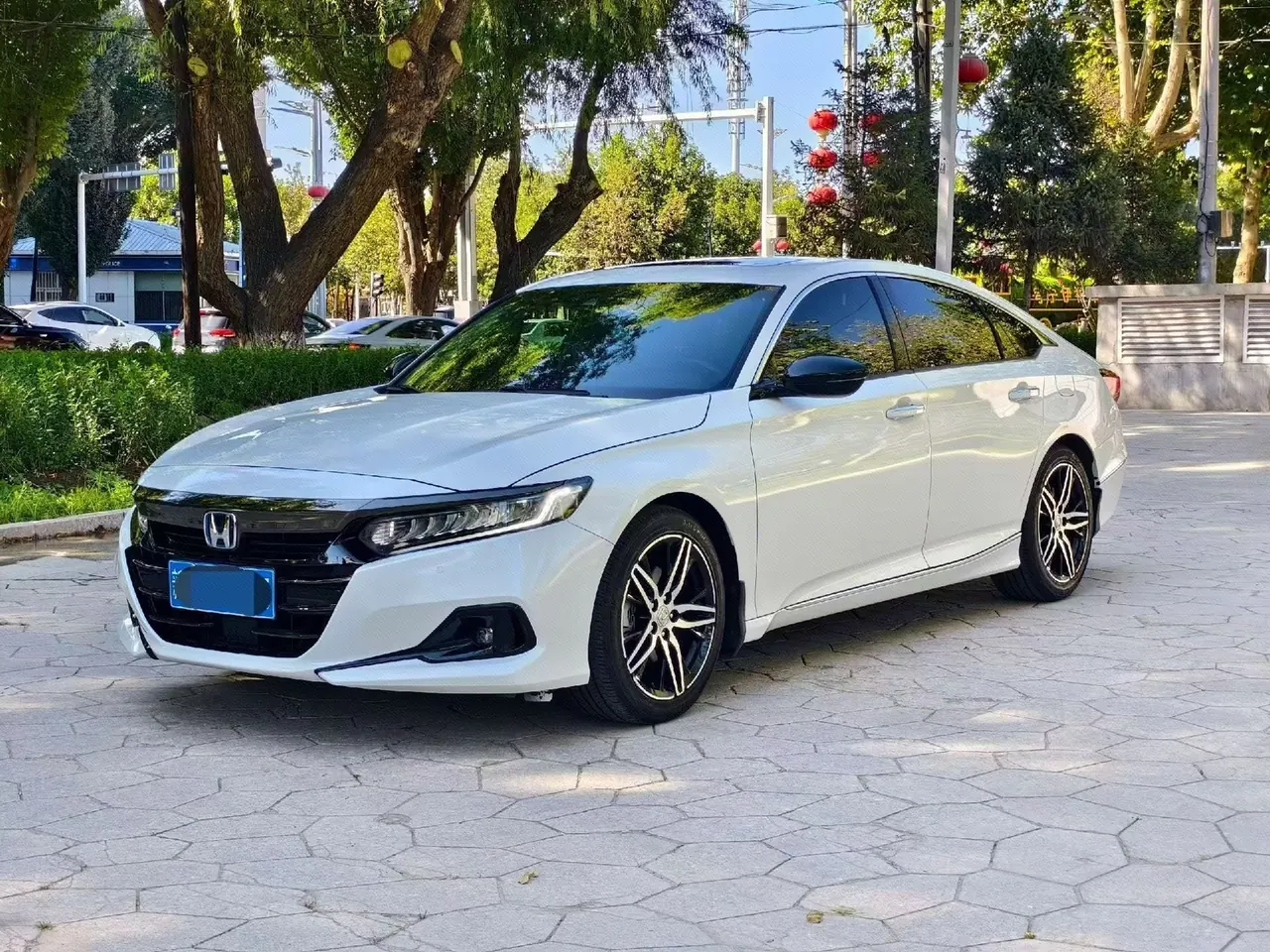 打开图片灯箱:Honda 2022 10th Generation Accord Hybrid 2.0 Stepless Magic Night Reed Edition Automatic Gear