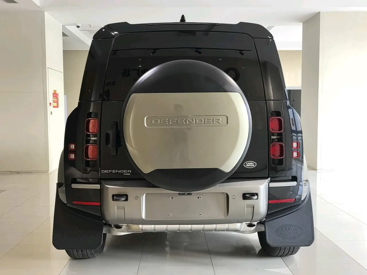 Land Rover Guard (Imported) 2022 Guard 110 48V 3.0T P400 X-DYNAMIC HSE Automatic Gear 3