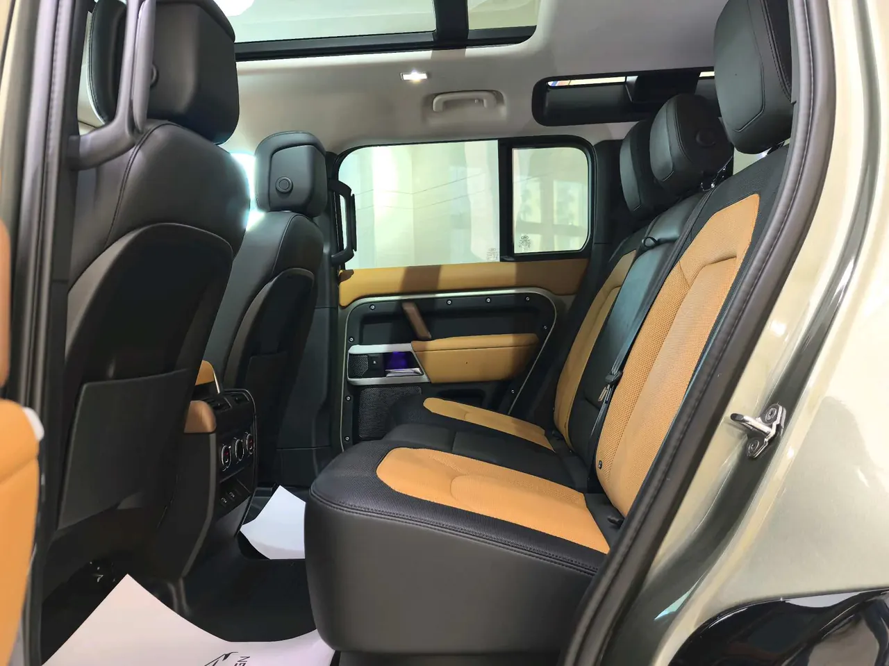 Land Rover Guard (Imported) 2022 Guard 110 48V 3.0T P400 X-DYNAMIC HSE Automatic Gear 5