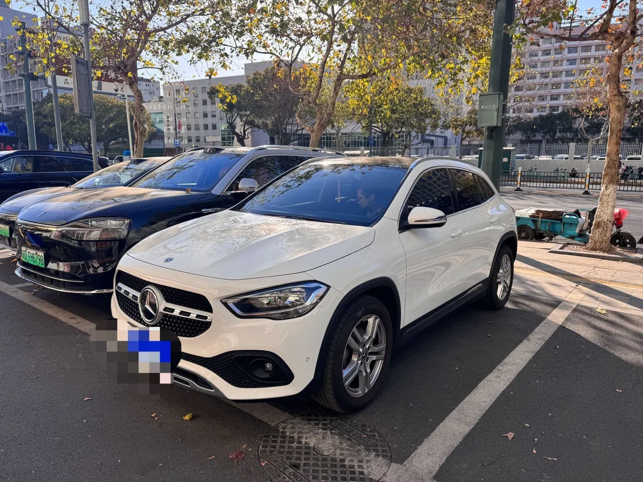 Открыть галерею: Mercedes Benz 2020 GLA 180 1.3T automatic gear