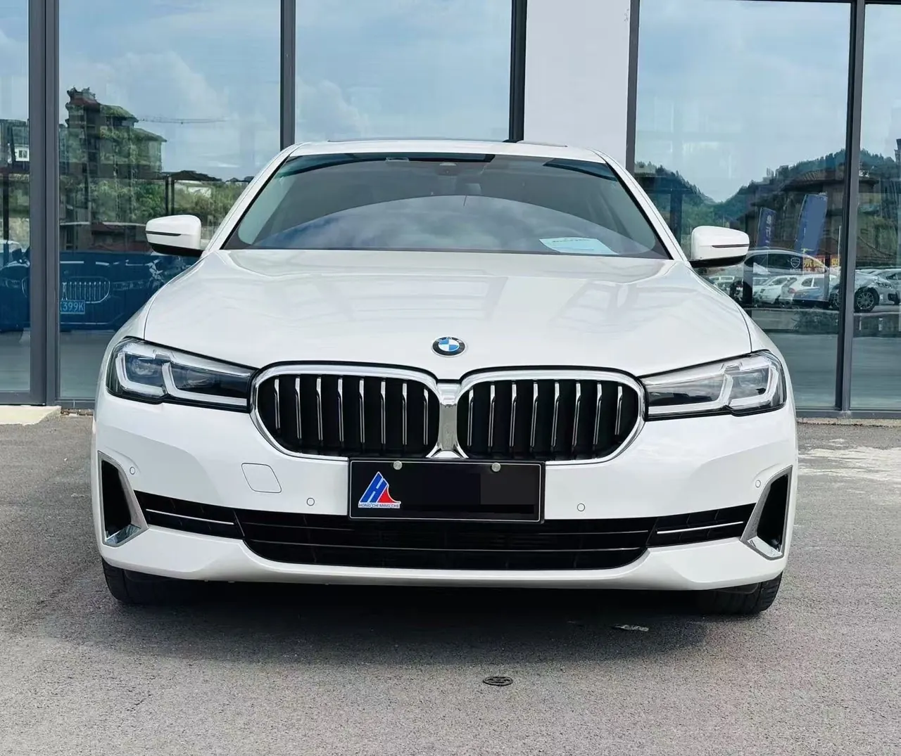 BMW 5 Series 2022 525Li 2.0T Luxury Suit (Modified) Automatic Gear 2