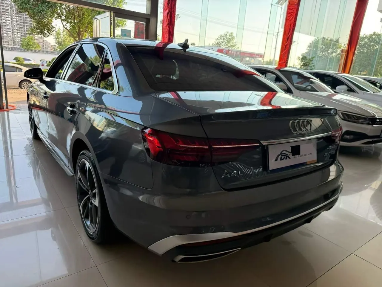 Audi 2020 A4L 2.0TFSI 40TFSI Fashion Dynamic Automatic 5