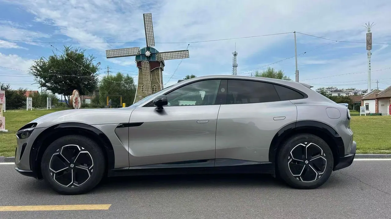 MI 2025 YU7 Long Endurance Rear Drive Automatic Gear 5