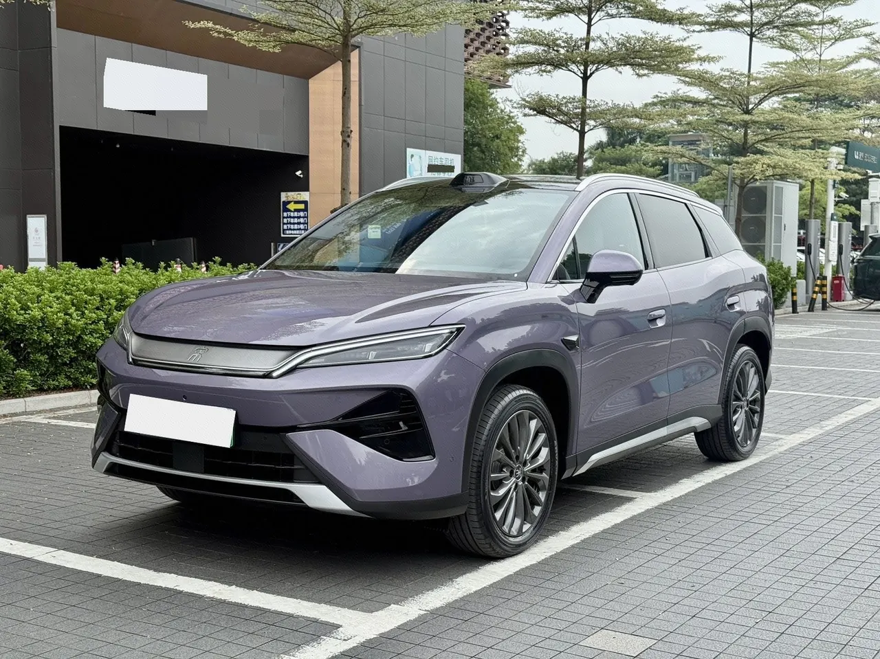 Open image lightbox: BYD 2026 Song Ultra EV 710KM Exceed Automatic Transmission