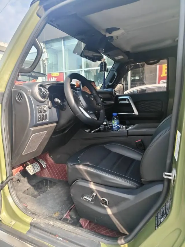 Beijing 2021 BJ40 2.0T four-wheel drive blade hero version chivalrous automatic gear 3