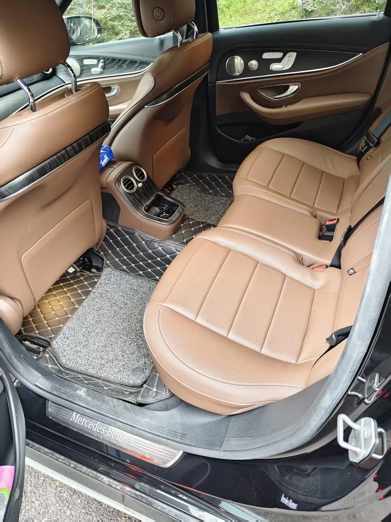 Mercedes Benz E-Class 2022 E 300 L 2.0T Sports Luxury (Change 2) Automatic Gear 7