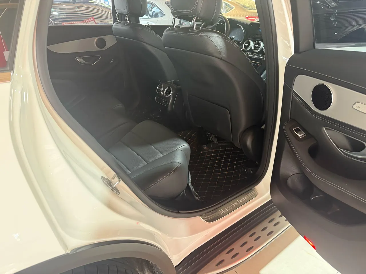 Mercedes Benz 2020 GLC 260 L 4MATIC 2.0T Dynamic (Modified) Automatic Gear 3