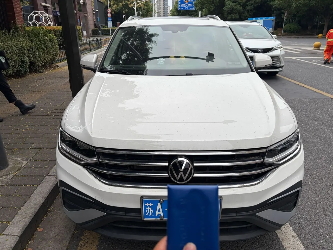 Volkswagen 2022 Tiguan L 2.0TSI 330TSI Two-Drive Smart Edition Automatic Gear 2
