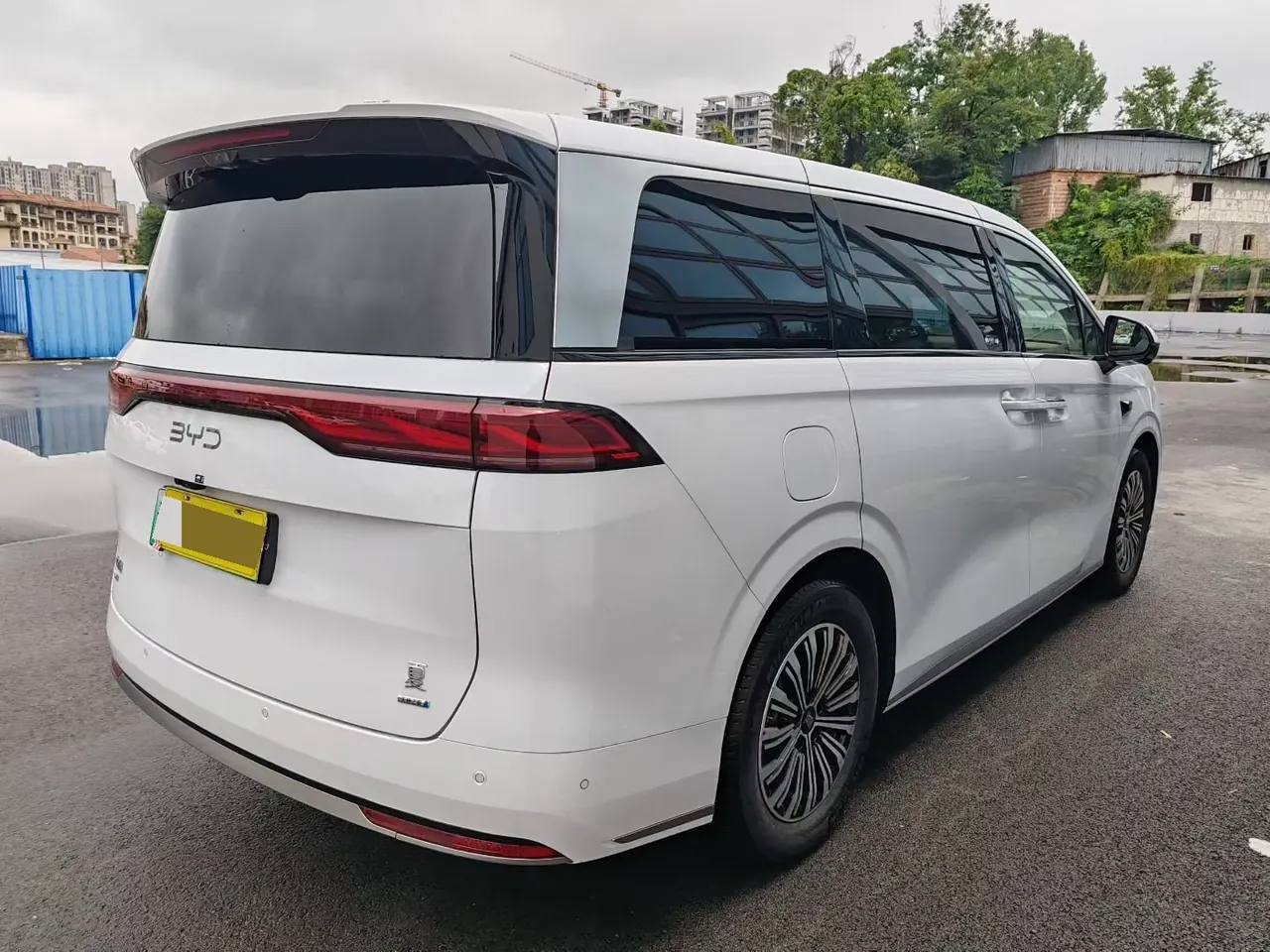 BYD 2025 summer DM-i 1.5T stepless 180km Exceed automatic gear 8