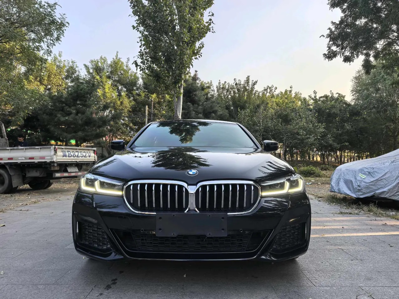 BMW 5 Series 2021 530Li 2.0T Leading M Sports Suit Automatic Gear 3