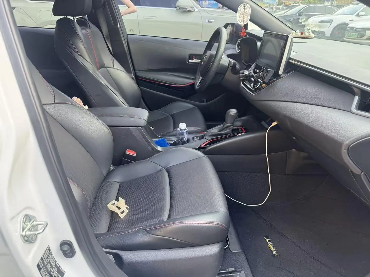 Toyota 2022 Lei Ling 1.2T Stepless 185T Sports Edition Automatic Gear 5