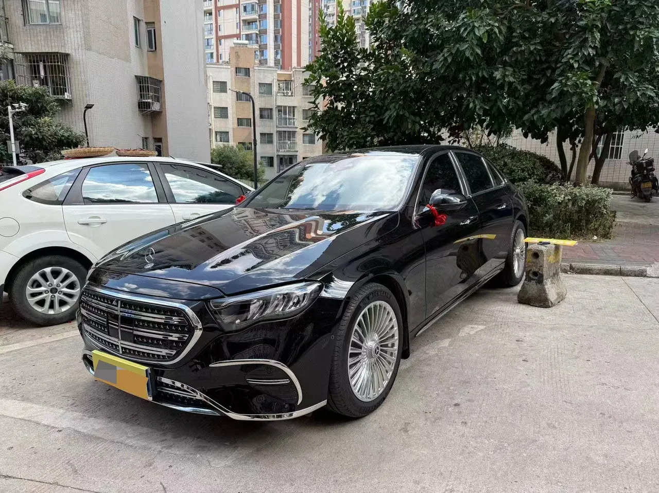 Open image lightbox: Mercedes Benz E Class 2025 E 300 L 48V 2.0T Fashion (Modified) Automatic Gear