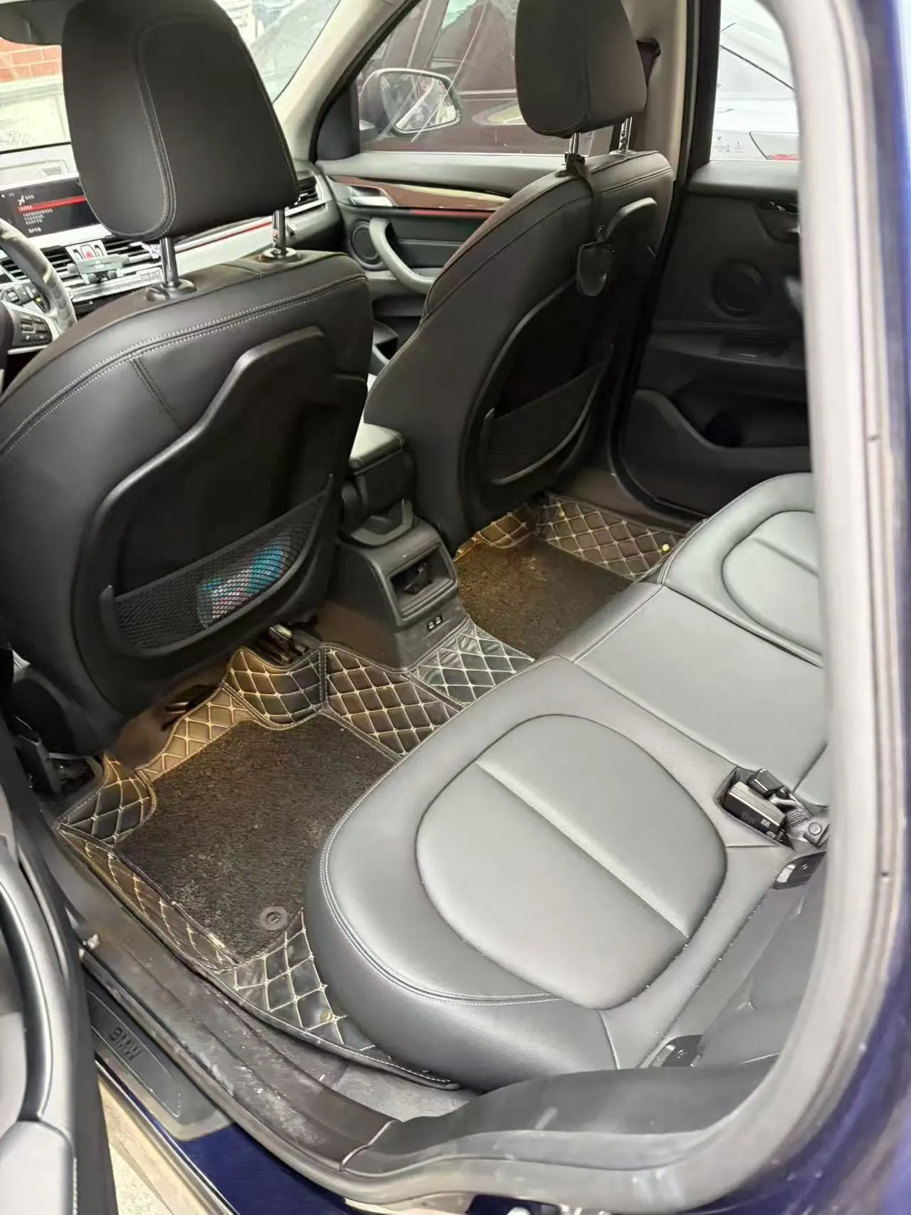 BMW 2020 X1 sDrive20Li 1.5T fashion automatic gear 3