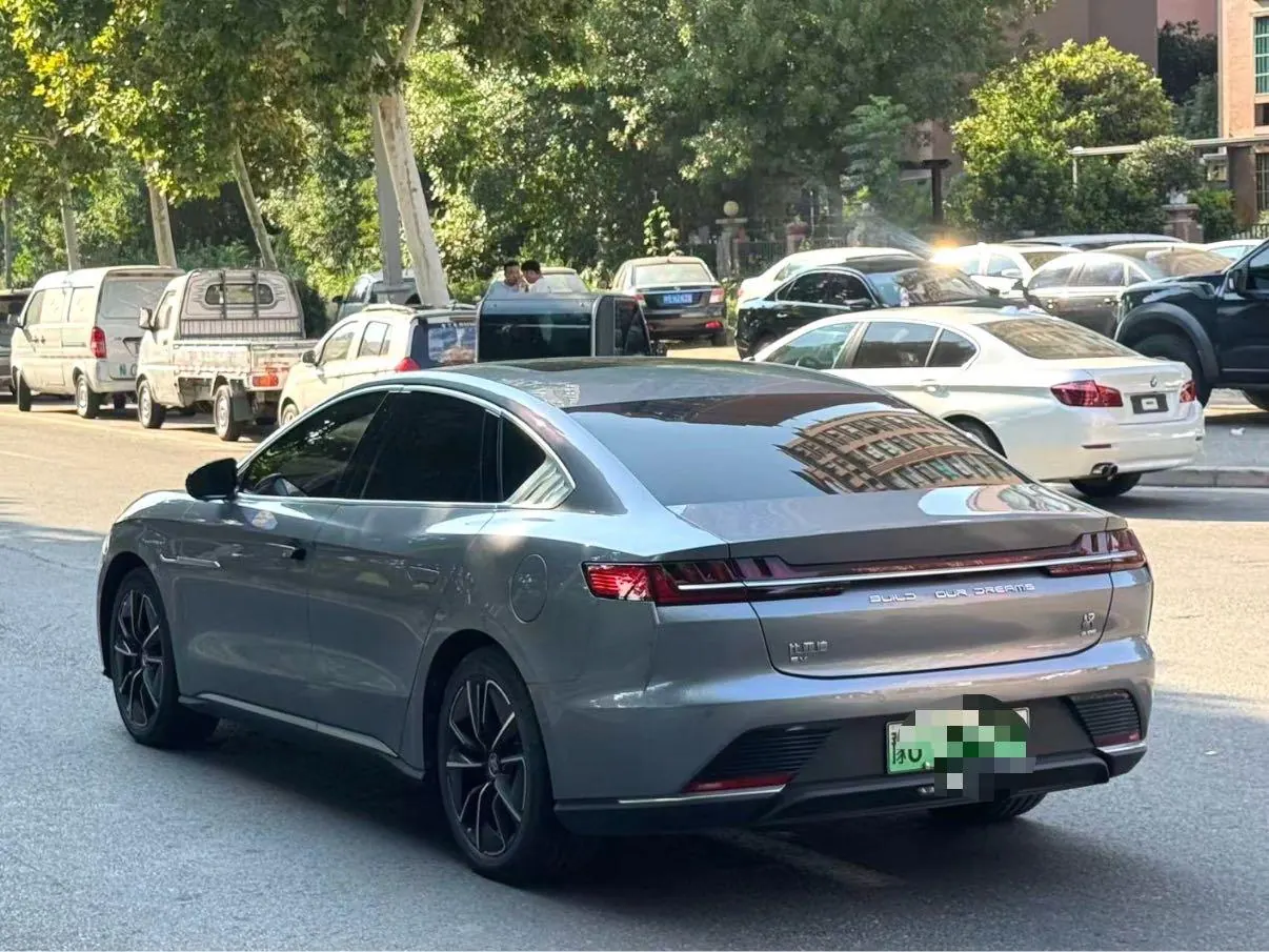 BYD 2020 Han four-wheel drive high-performance flagship automatic gear 6