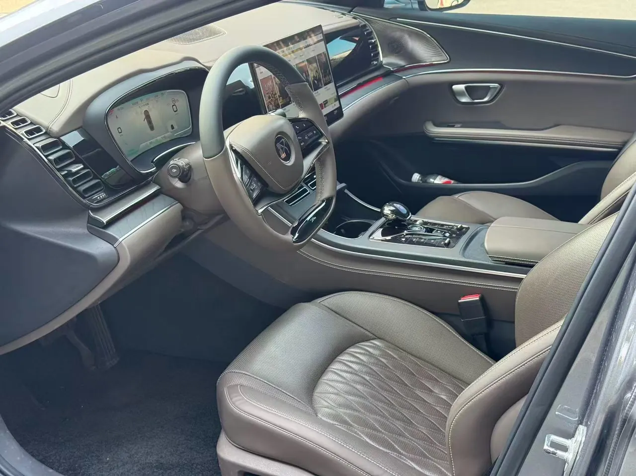 BYD 2020 Han four-wheel drive high-performance flagship automatic gear 7