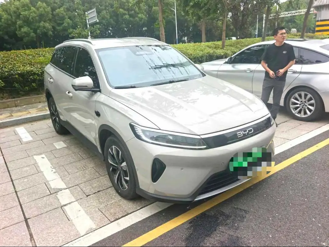 BYD 2025 Sea Lion 05 DM-i 1.5 Stepless 75KM Luxury Automatic 2