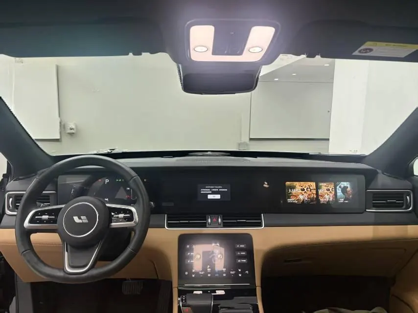Li 2021 ONE extended range 6-seat version automatic gear 4