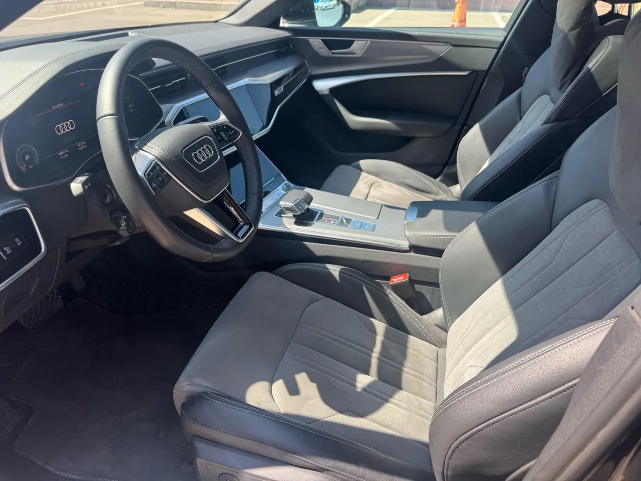 Audi 2024 A6L 2.0TFSI 45TFSI Selected Dynamic Automatic 2