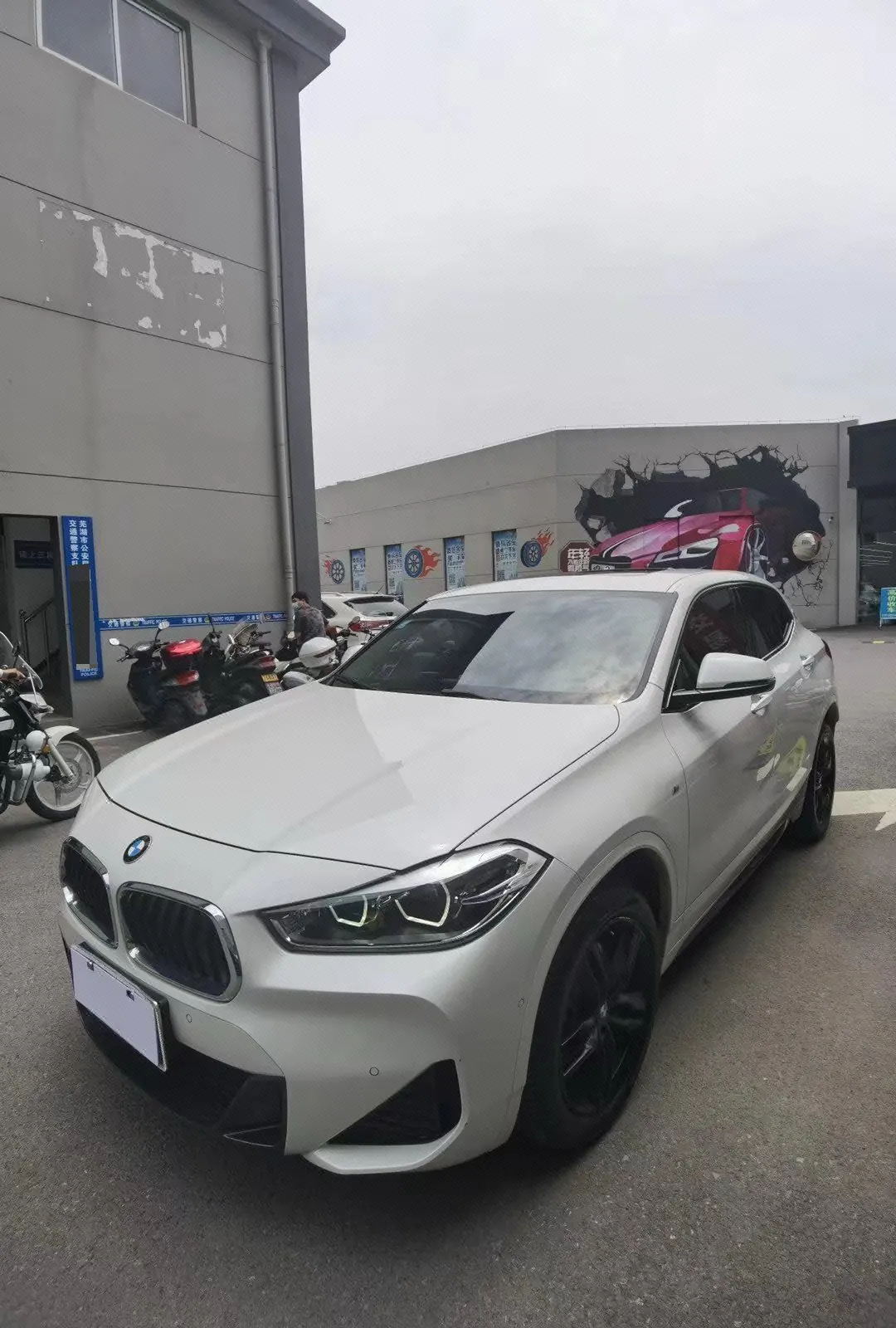 Открыть галерею: BMW 2020 X2 sDrive25i 2.0T Leading M Sports Suit Automatic Gear