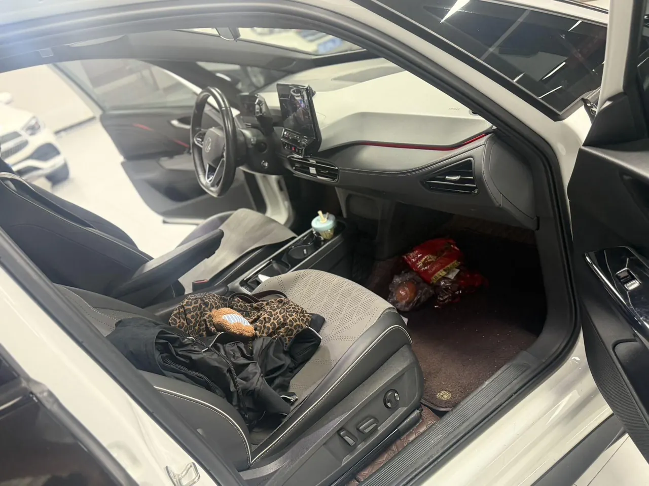 Volkswagen 2024 ID. 3 superior version of automatic transmission 8
