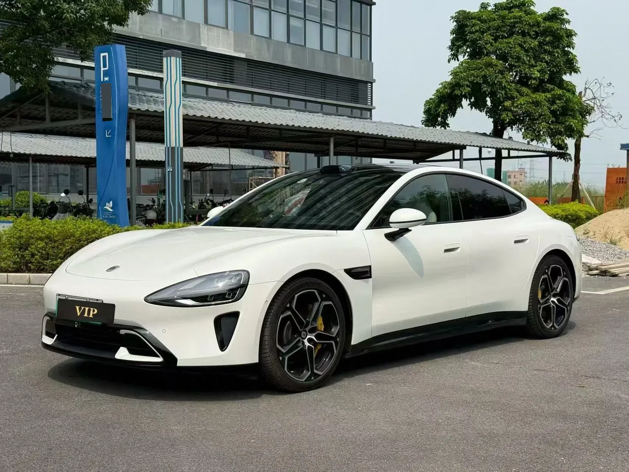 Open image lightbox: MI 2024 SU 7 700km Rear Drive Long Endurance Smart Driving Edition Automatic Gear
