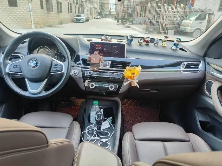 BMW 2020 X1 sDrive20Li 1.5T fashion automatic gear 4