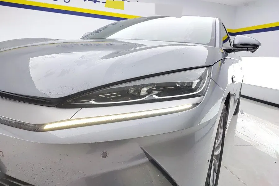 BYD 2025 Qin L EV 545KM Exceed automatic gear 4